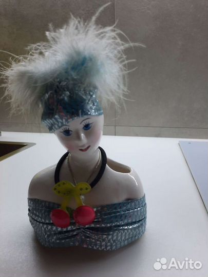 Статуэтки для интерьера