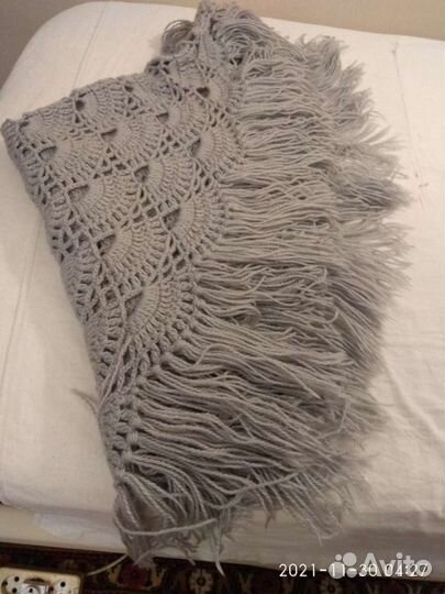 Шаль шерстяная женская