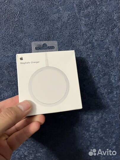 Беспроводная зарядка magsafe