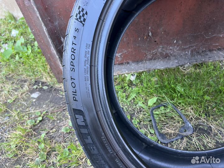 Michelin Pilot Sport 4 S 265/40 R21