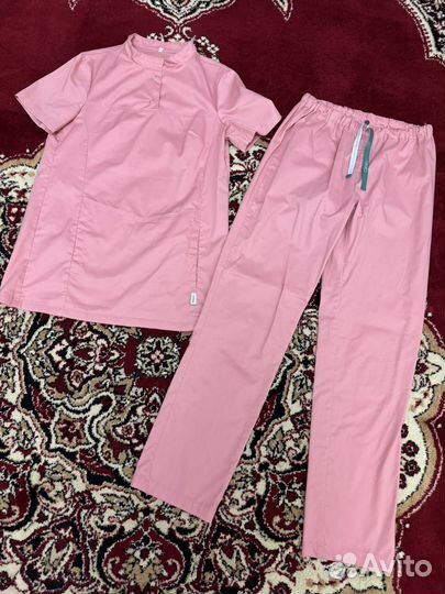 Медицинский костюм