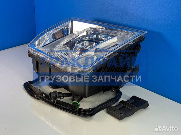 Фара для Шакман Х3000 правая светодиодная