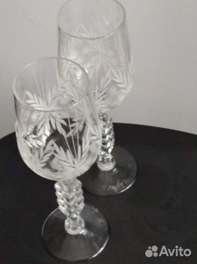 Графины. Рюмки. Фужеры. Пробки для графинов