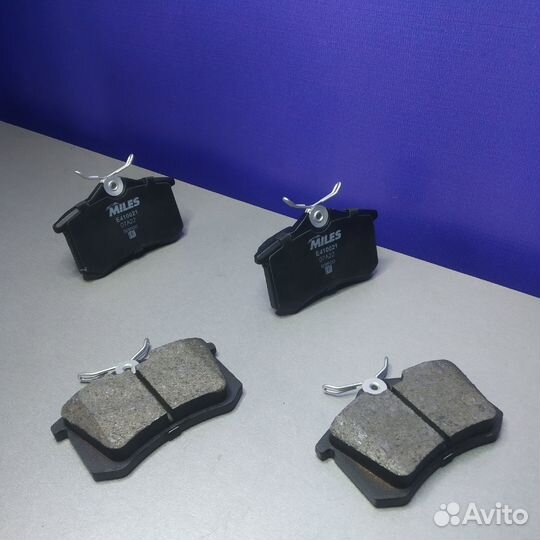 Колодки тормозные зад Audi A4 VW Golf Passat