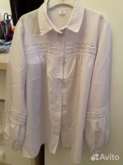Блузка белая