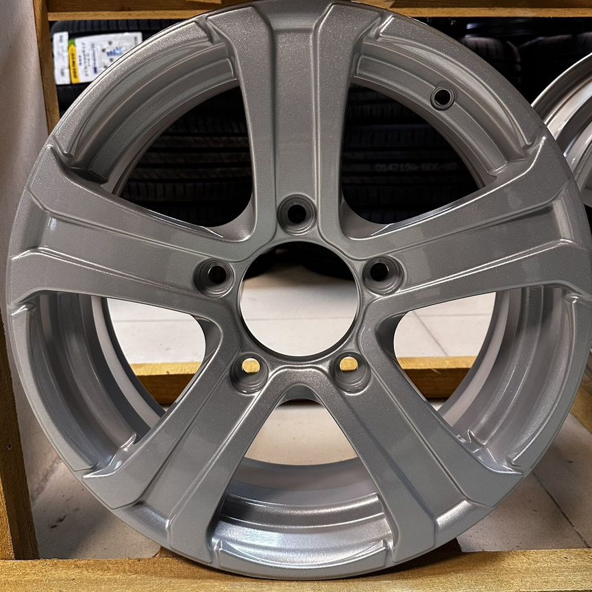 Литые диски iFree Хафпайп 6×R16 5×139.7