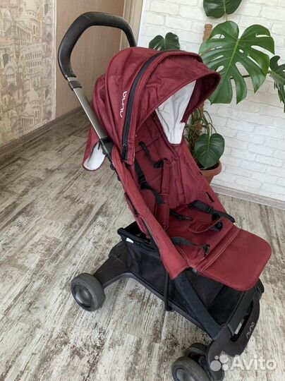 Прогулочная коляска nuna