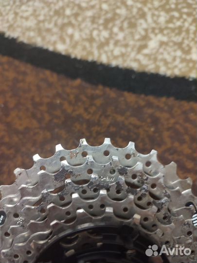 Кассета 8 скоростей Shimano, спицы для колес