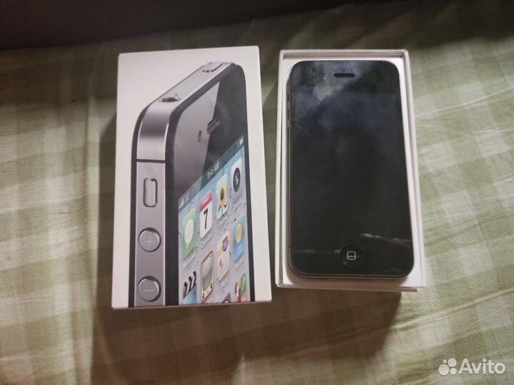 iPhone 4S, 16 ГБ