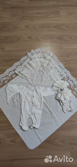 Роскошный кружевной комплект на выписку