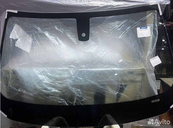 Лобовое стекло Audi S4 C4 1991-1994 lemson 8540agnbl