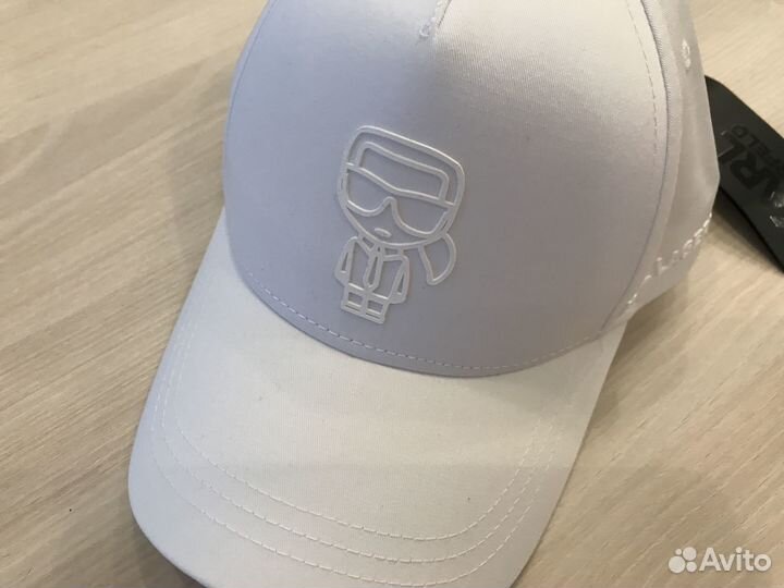 Кепка Karl Lagerfeld, новая