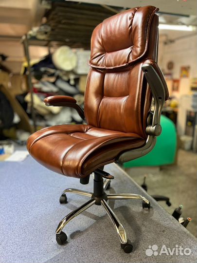 Компьютерное кресло