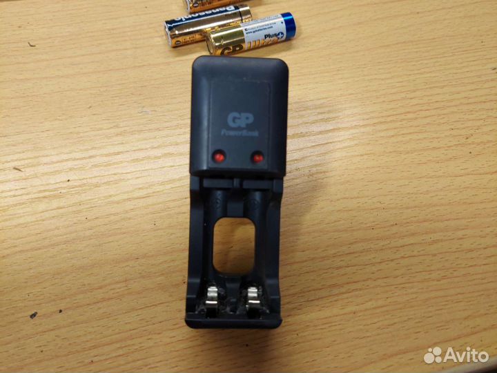 Зарядное устройство