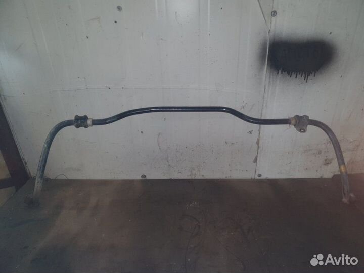 Стабилизатор задний Toyota Avensis 2