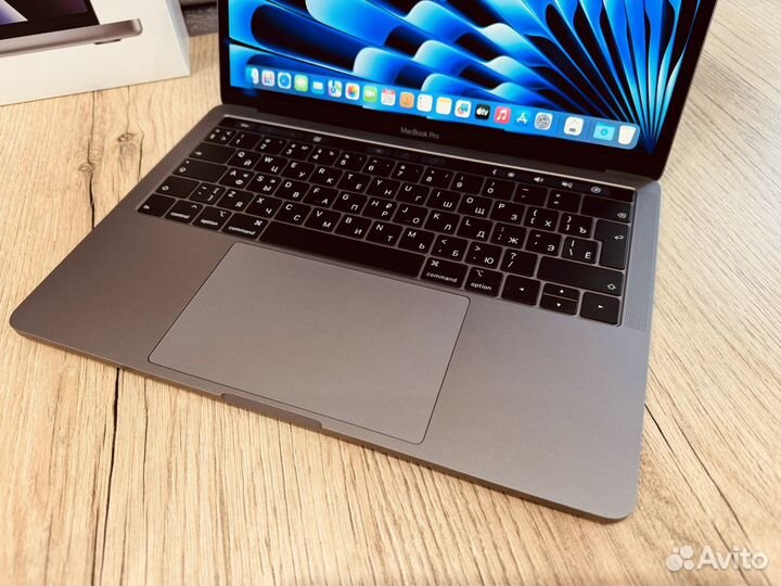 Топчик MacBook Pro 13 2018 i7 16GB 512GB 7 циклов