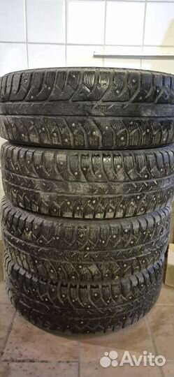 Bridgestone Ice Cruiser 7000 175/65 R14 82T