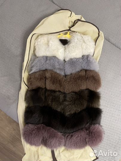 Меховая жилетка из песца