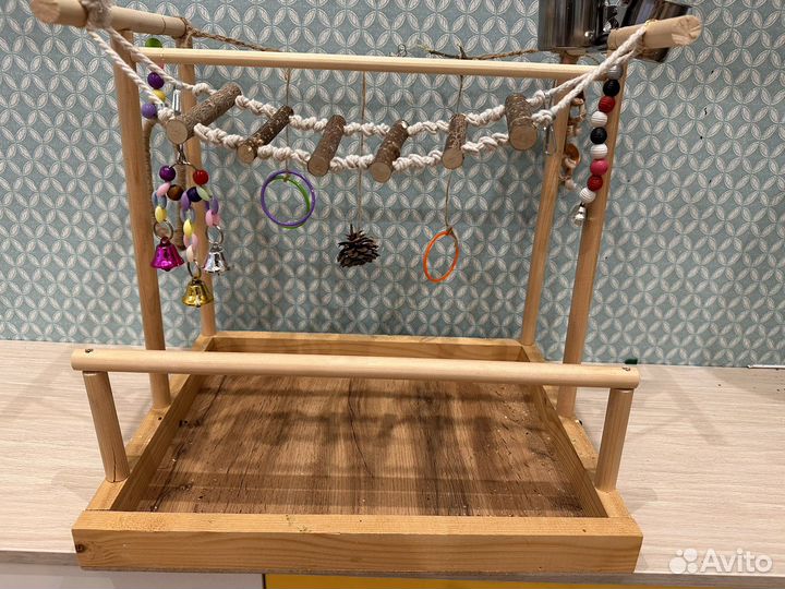 Игровой стенд для попугая (приседа)