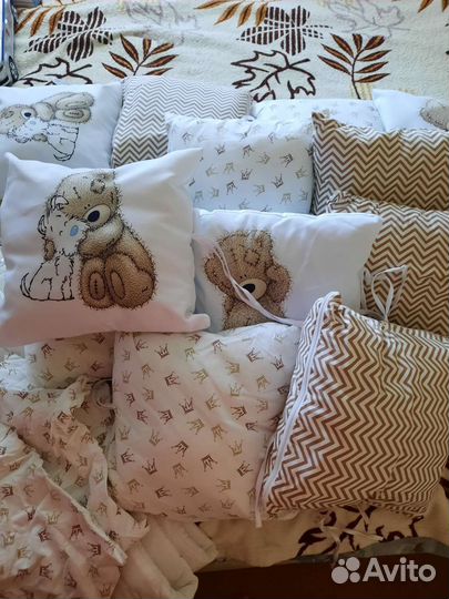 Бортики в кроватку