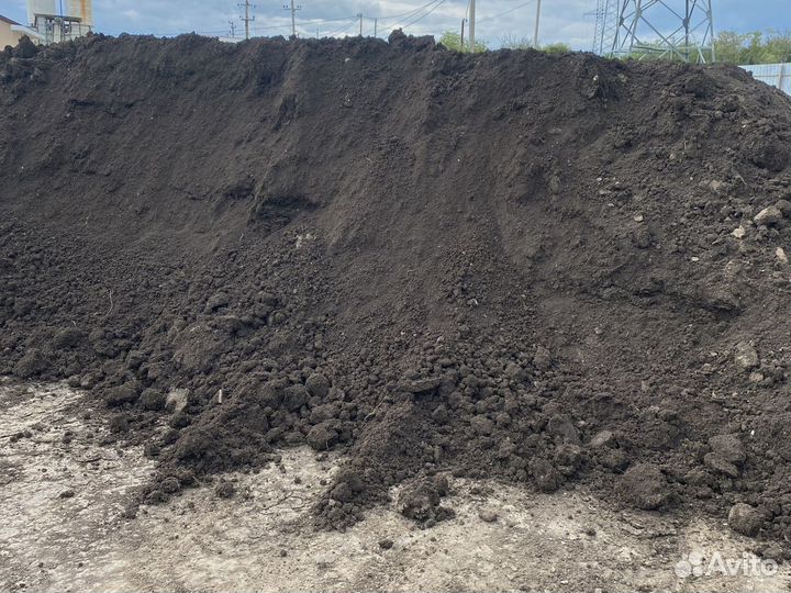 Земля- чернозем перегной с доставкой от 1 куба