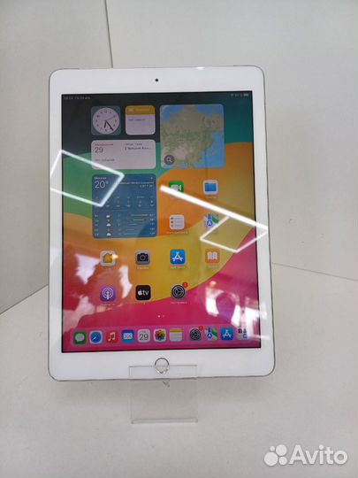 Планшет с SIM-картой Apple iPad (2018) 128Gb Wi-Fi