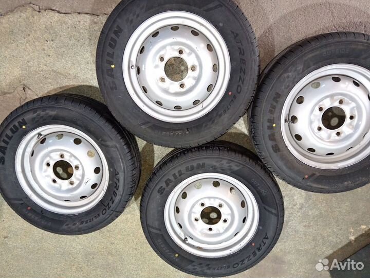 Лето в сборе 215/65р16. Для Нивы