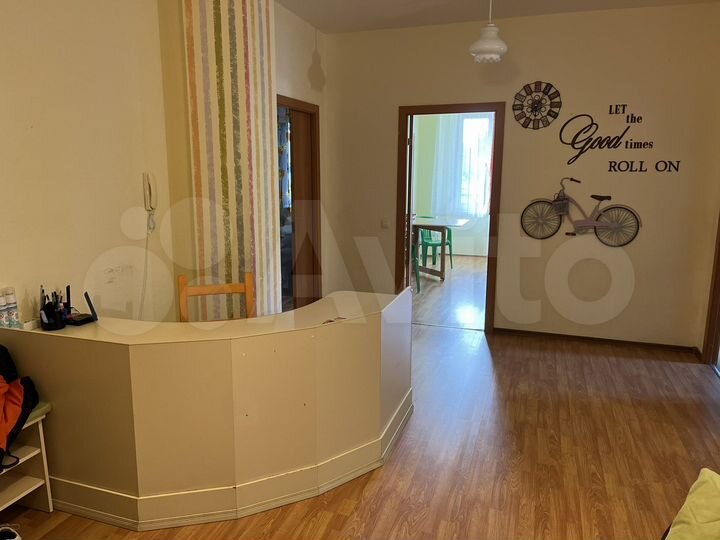 2-к. квартира, 85 м², 2/10 эт.