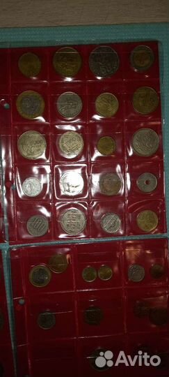 300+ монет плюс жетоны метро/таксафон и тд