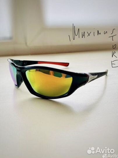 Спортивные поляризационные очки чёрно-красные