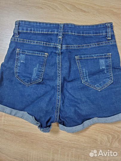 Продам женские шорты