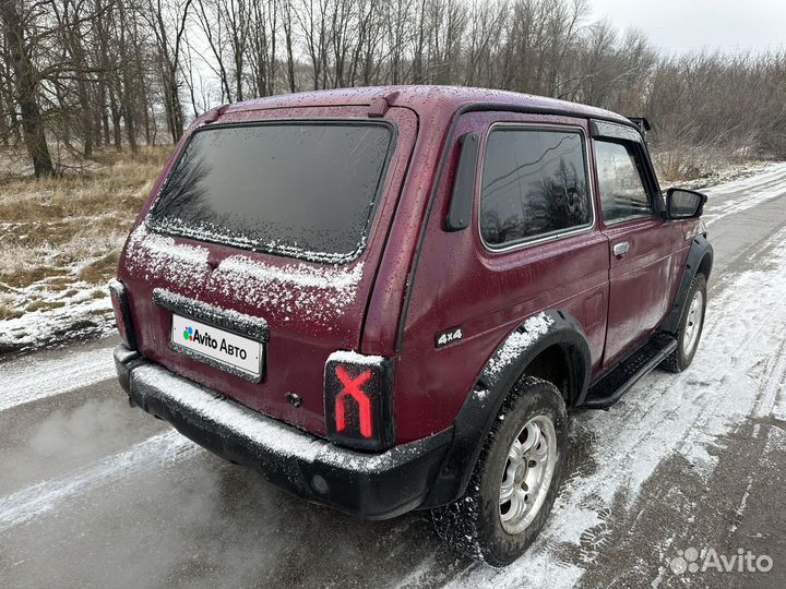 LADA 4x4 (Нива) 1.6 МТ, 2002, 200 000 км