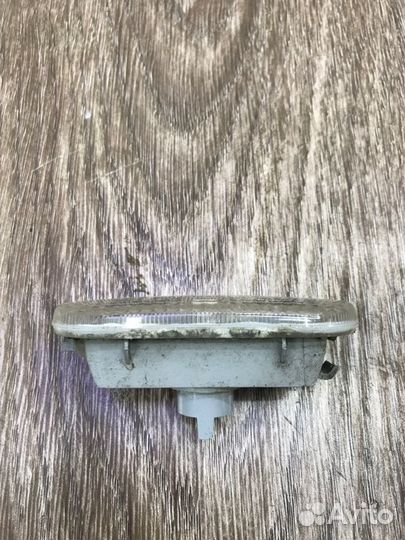 Повторитель поворота передний левый Volkswagen