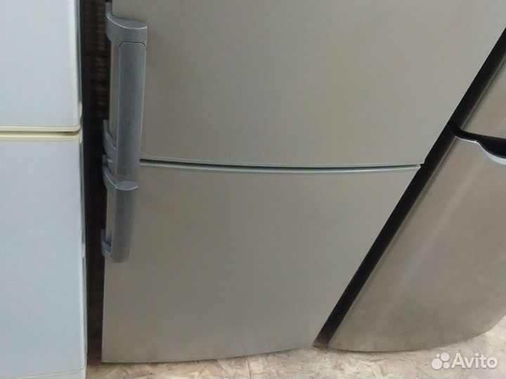 Холодильник б/у whirlpool 200 см