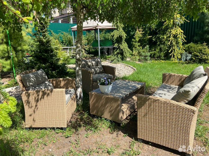 Комплект плетеной мебели