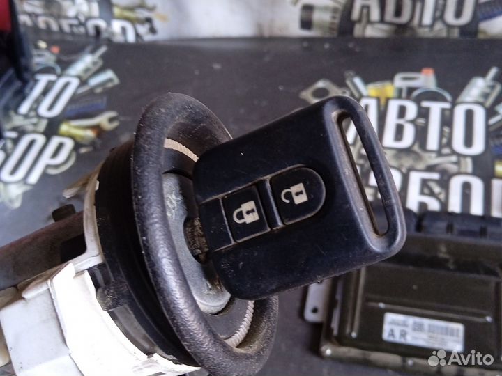 Комплект зажигания эбу замки на Nissan Primera p12