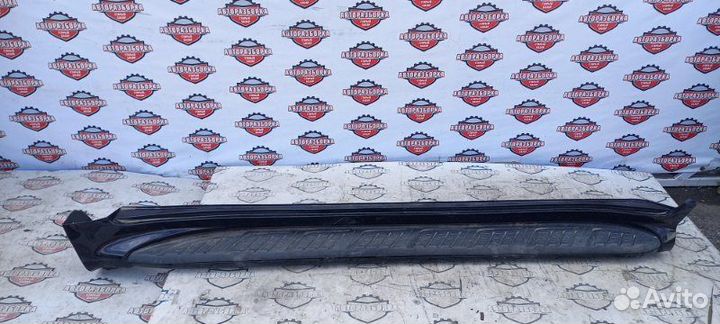 Накладка на порог Toyota Land Cruiser UZJ200