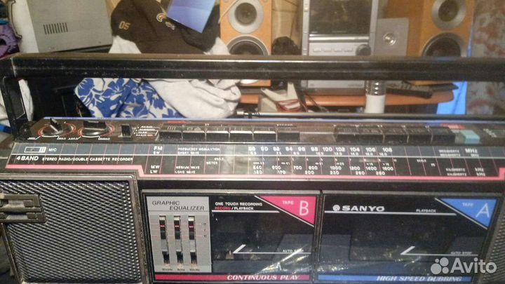 Магнитола sanyo 705 l