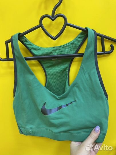 Спортивный топ nike
