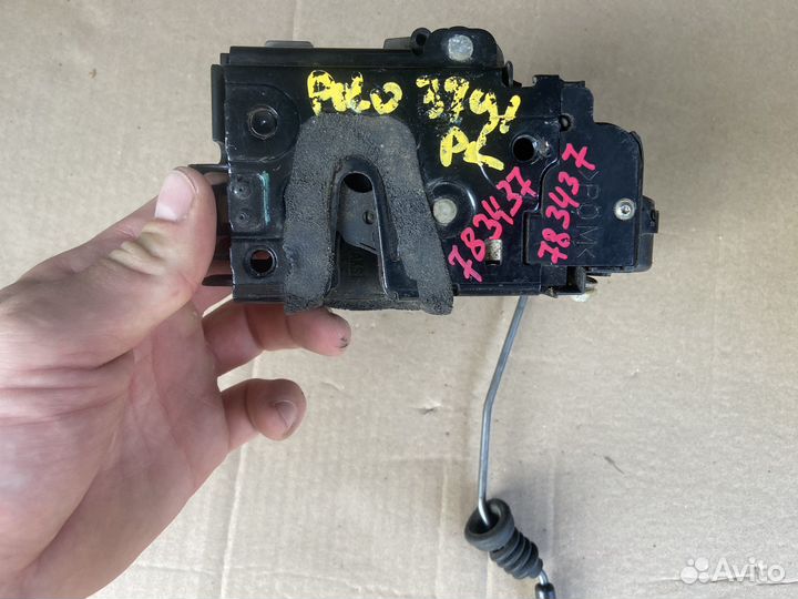 Замок водительской двери VW T5