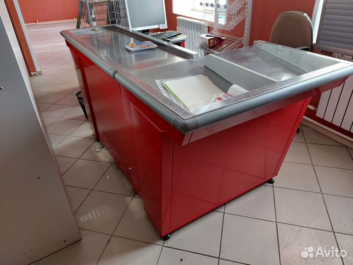 Кассовый бокс, стеллаж, холодильная витрина