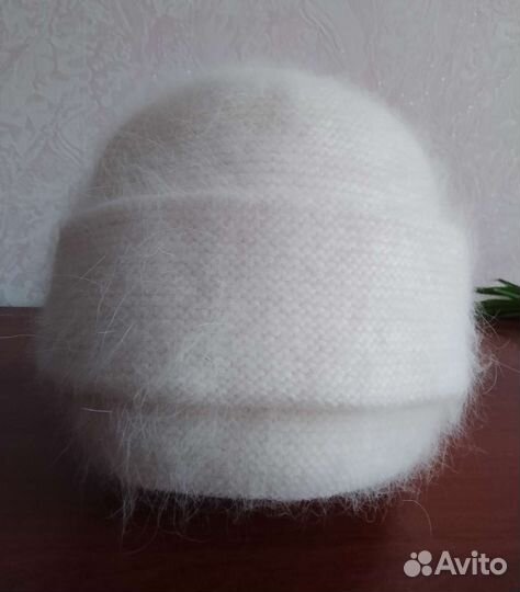 Шапка женская из ангоры. Новая