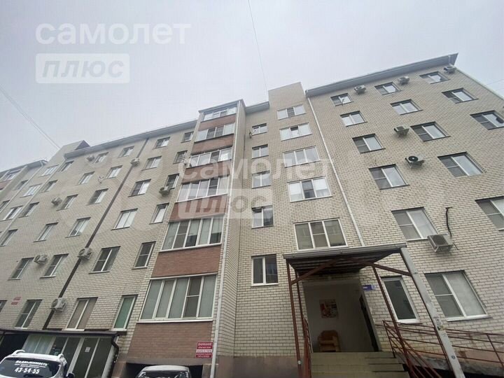 2-к. квартира, 53 м², 3/6 эт.