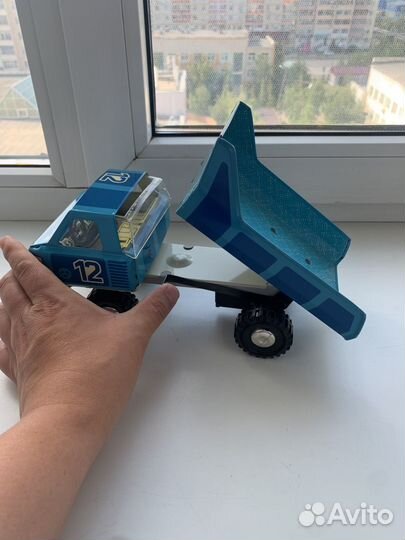 Игрушка машинка Урал-1 СССР
