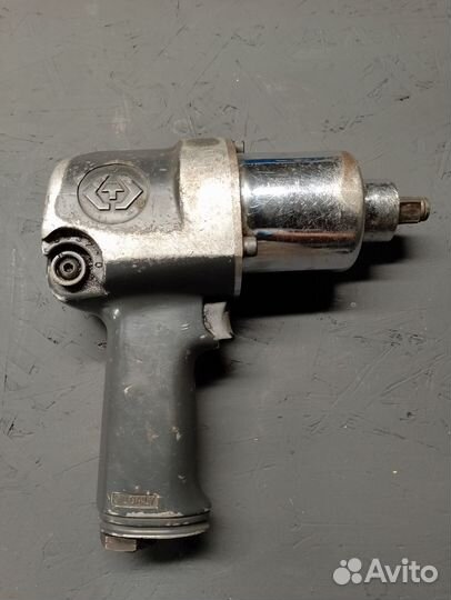 Пневмогайковерт ударный