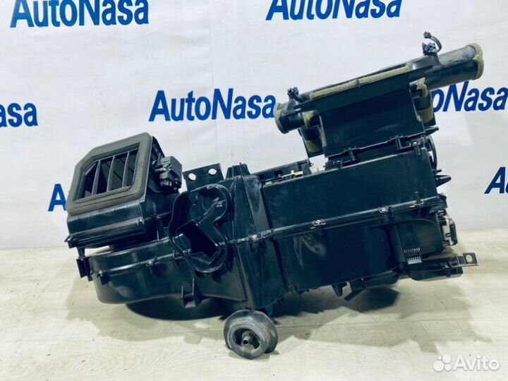 Корпус отопителя Nissan Armada SUV VK56DE 2004