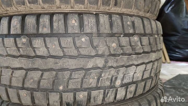 Dunlop SP Winter Ice 01 205/65 R15 94