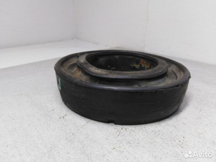 Проставка пружины передней