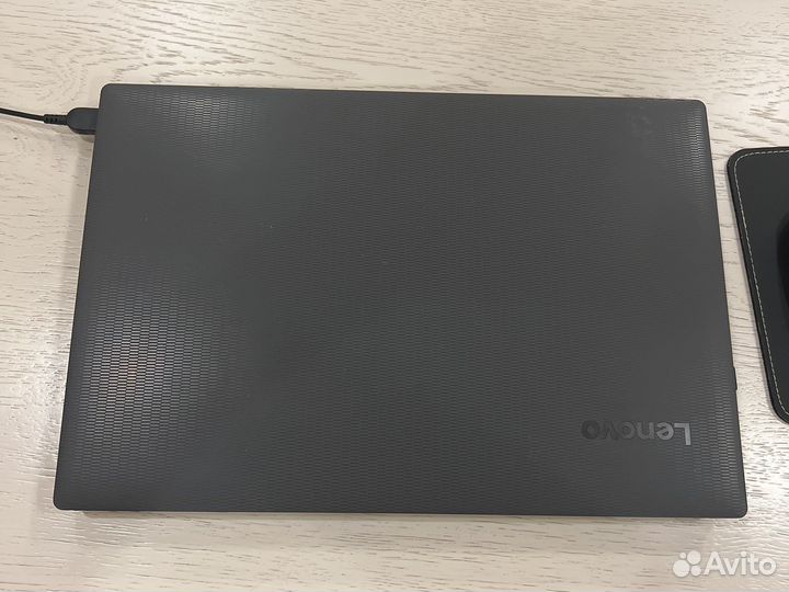 Lenovo v130 15ikb