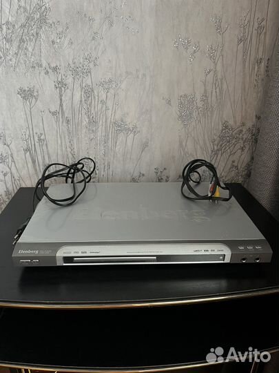 Dvd плеер elenberg